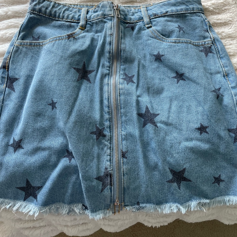 Free People star jean skirt size 4
